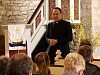 Vikar Florian Zobel gestaltete den Gottesdienst Vikar Florian Zobel gestaltete den Gottesdienst