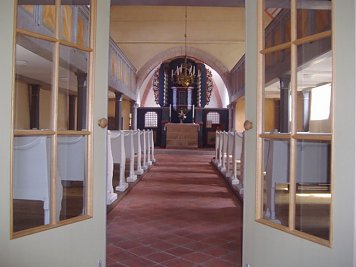 Kirche innen (Foto: Halver)