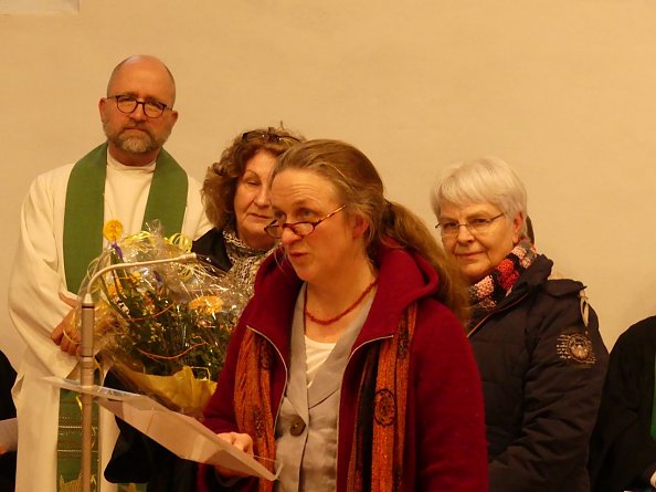 Ulrike Patzelt spricht für das Kirchspiel Großlohra-Friedrichsrode für Kerstin Müller Ulrike Patzelt spricht für das Kirchspiel Großlohra-Friedrichsrode für Kerstin Müller