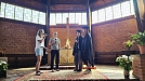 Anny und Florence Rüdiger mit Gwen Salome Lepperhoff und Jonathan Israel (Foto: Regina Englert)