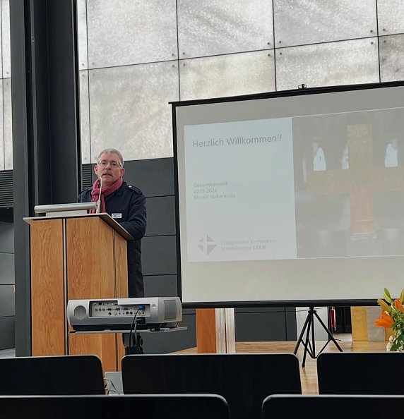 Superintendent Andreas Schwarze beim Gesamtkonvent im Kloster Volkenroda  (Foto: Matthias Cyrus )