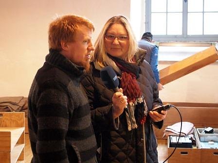 Orgelbaumeister Schomberger im Gespräch mit Frau Bühner vom MDR Hörfunk (Foto: R. Englert)